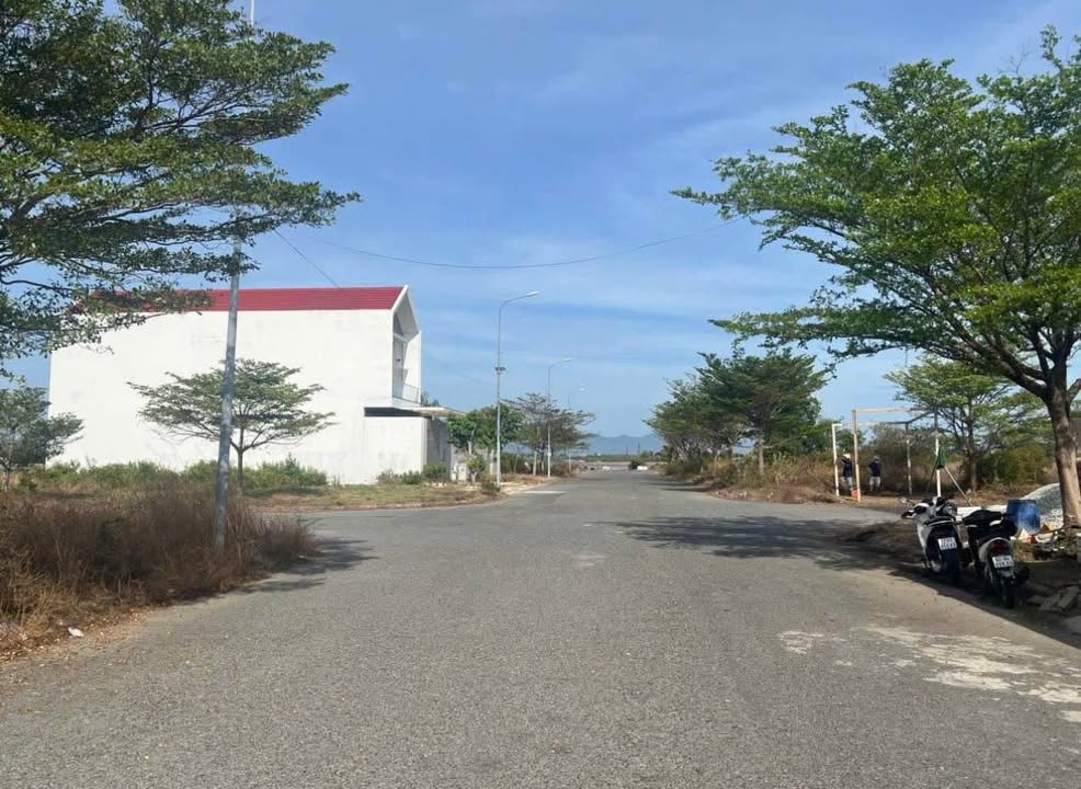 Đất mặt tiền công viên Cây Khế 110m² giá 2.55 tỷ - Cơ hội đầu tư hiếm có!