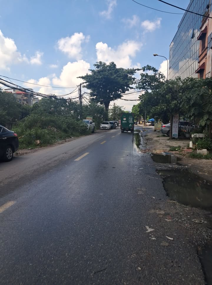 Cho thuê mặt phố Ngô Quyền Hà Đông 27m² giá 8 triệu - Thiết kế tiện nghi, phù hợp kinh doanh!