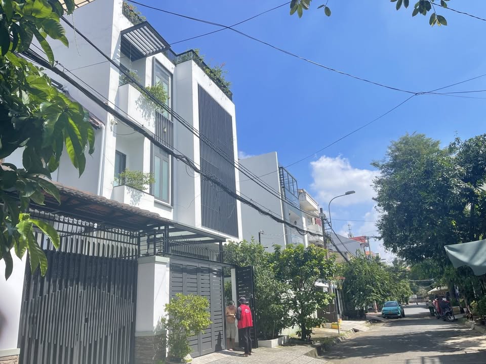 Nhà cấp 4 mặt tiền đường số 10, Hiệp Bình Chánh, 120m² giá 14.9 tỷ - Cơ hội vàng cho bạn!