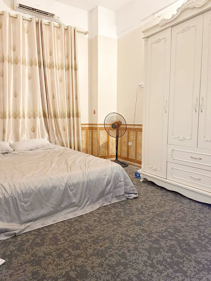 Căn hộ chung cư N3B Trung Hòa 2 ngủ giá 10.5 triệu - Mặt phố Lê Văn Lương tiện lợi!