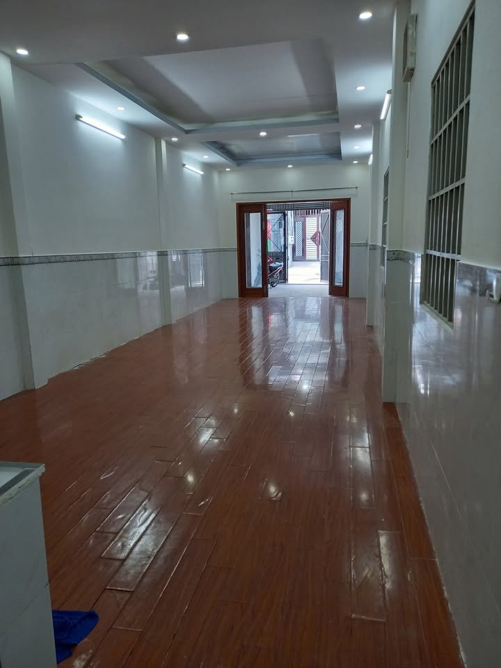 Nhà nguyên căn cho thuê mặt tiền Trần Hưng Đạo, Dĩ An 72m² giá 7 triệu - Kinh doanh online lý tưởng!