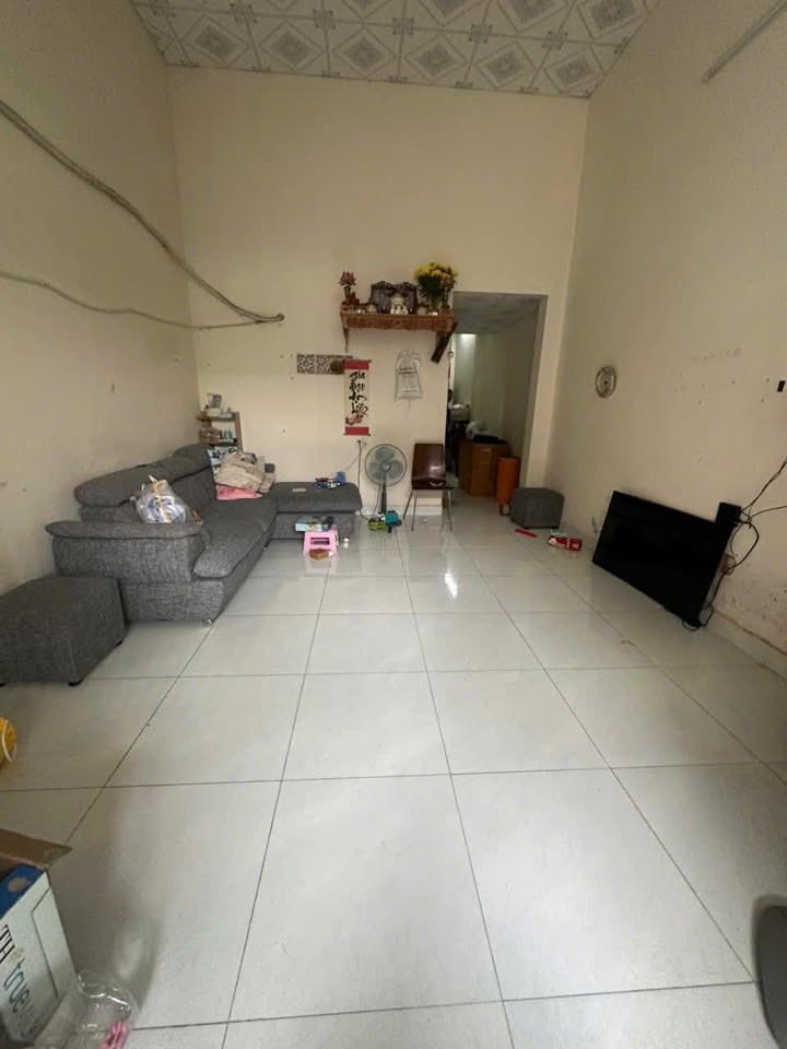 Nhà cho thuê hẻm Trần Thị Dương, Tân Đông Hiệp 64m² - Giá chỉ 3.5 triệu/tháng!