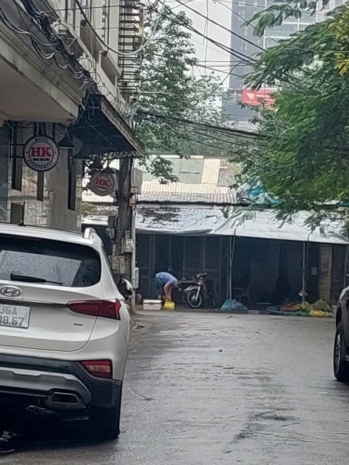 Cho thuê nhà liền kề 110m² Trung Kính, Cầu Giấy - Không gian lý tưởng cho văn phòng!