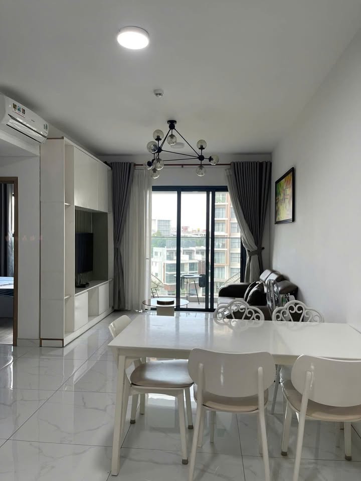 Căn hộ cho thuê ALTANA – Celadon City Tân Phú 85m² giá 15 triệu - Nội thất cơ bản, bao phí quản lý!