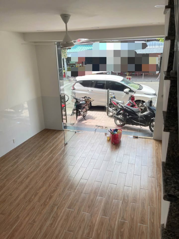 Nhà cho thuê 3 tầng tại Nha Trang - Đủ nội thất chỉ 15 triệu/tháng!