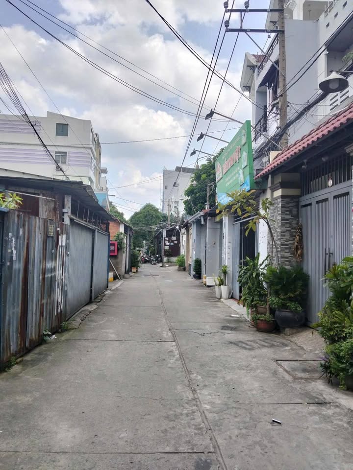 Nhà 3 tầng Tây Thạnh, Tân Phú 28m² giá 1.95 tỷ - Sổ hồng riêng, công chứng ngay!