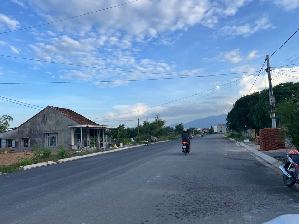 Đất nền trung tâm Ninh Hòa 170m² giá chỉ 2.2 tỷ - Cơ hội đầu tư hấp dẫn!