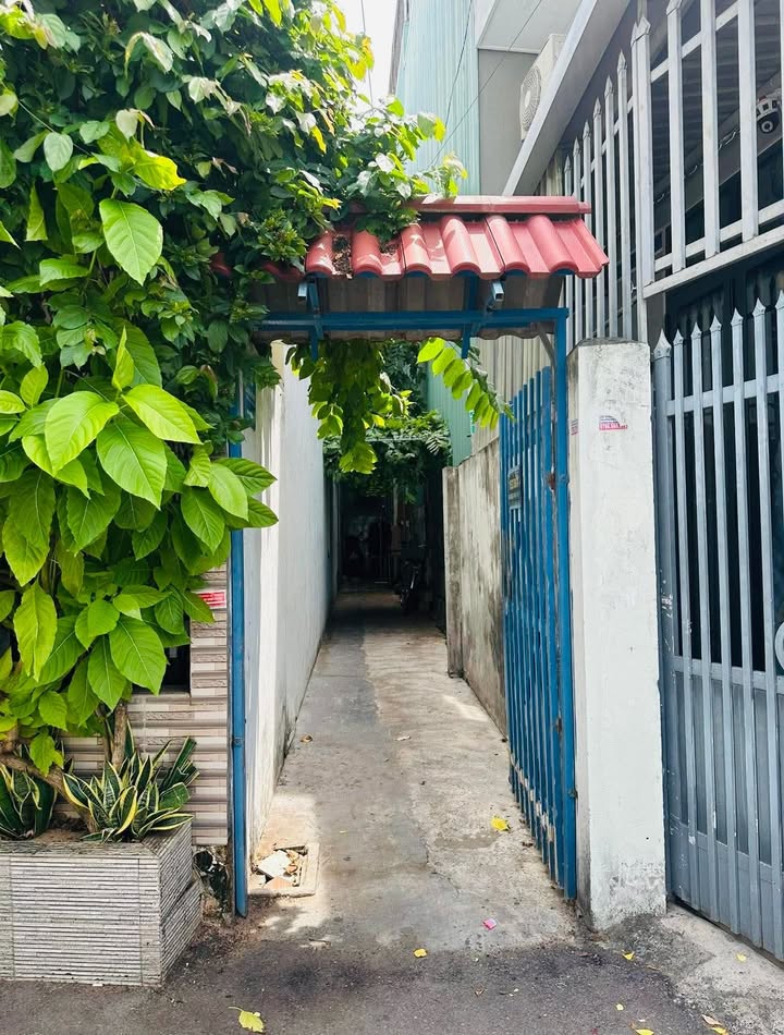 Bán nhà hẻm cạn Hoàng Văn Thụ Quy Nhơn 40m² giá 2 tỷ - Vị trí đắc địa gần biển