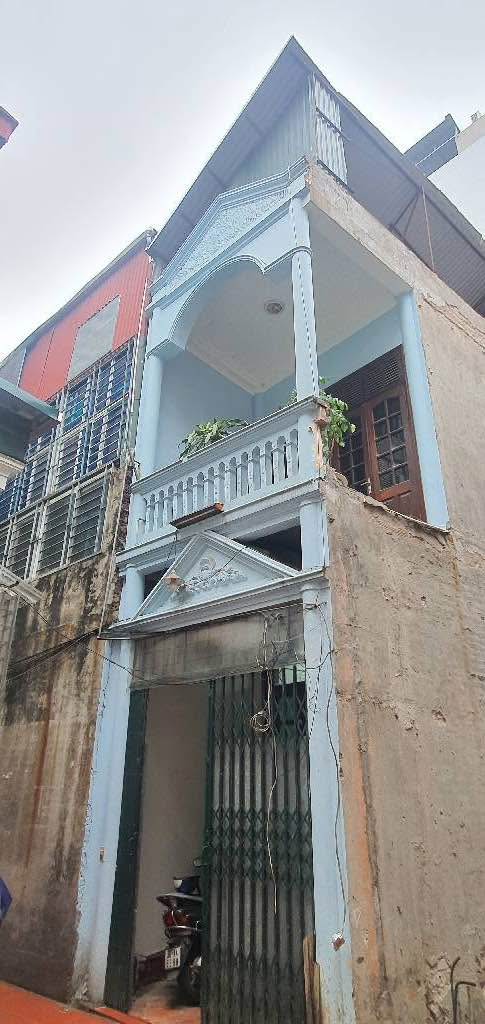 Nhà riêng Hồng Tiến Long Biên 52m² giá 8 tỷ - Sổ đỏ chính chủ, nở hậu nhẹ!