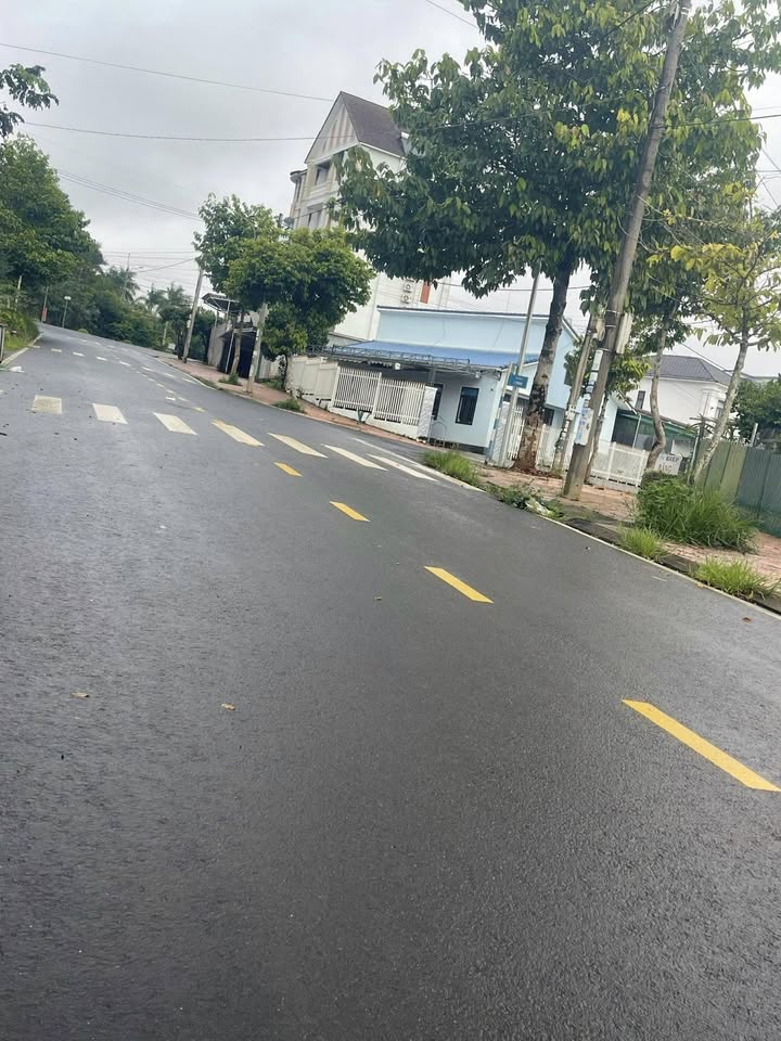 Đất thổ cư Đắk Nông 230m² giá 2 tỷ - Gần bệnh viện tỉnh, đường rộng rãi!