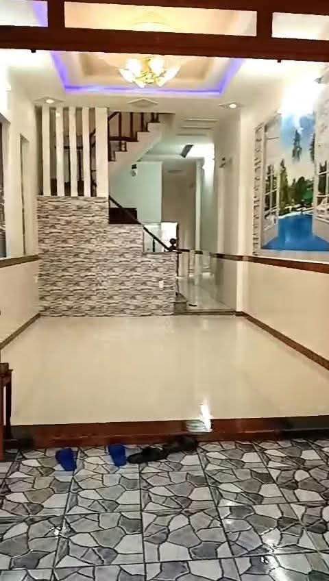 Nhà cho thuê hẻm đường Chiêu Liêu, Dĩ An 100m² giá 5.5 triệu - Sân ô tô rộng rãi!