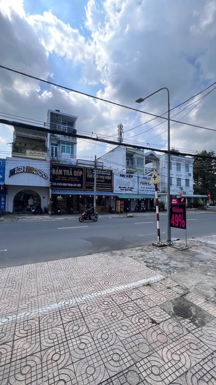 Cho thuê vỉa hè đường Ngô Thời Nhậm, Cao Lãnh - Phù hợp kinh doanh ăn sáng và trà sữa!