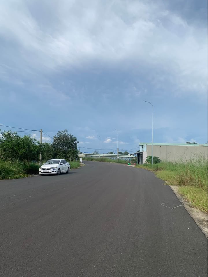 Lô đất đẹp 210m² tại Minh Hưng, Chơn Thành - Giá chỉ 900 triệu VND!