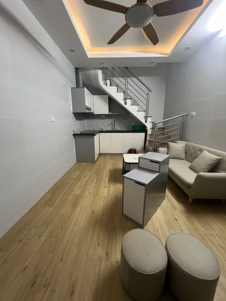 Nhà cho thuê Nghĩa Tân 30m² giá 11 triệu - Phù hợp hộ gia đình văn minh!