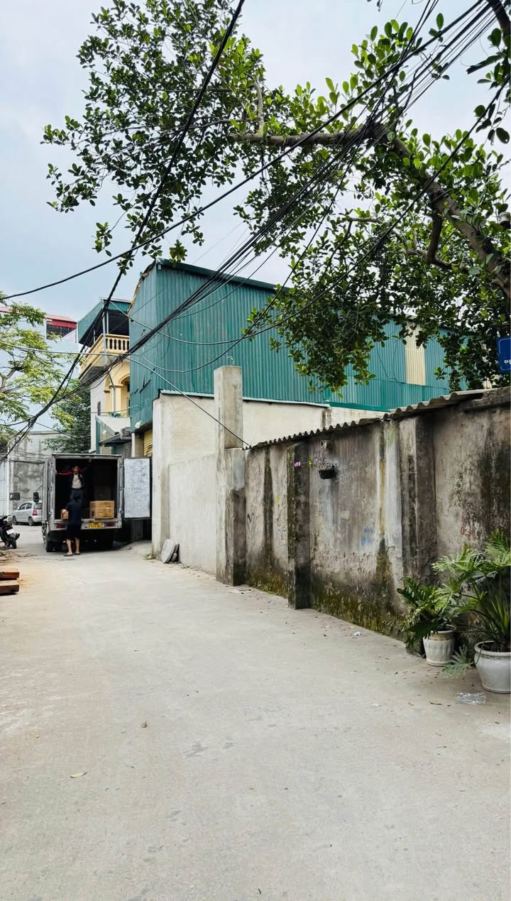 Đất Lĩnh Nam 82m² giá 11 tỷ - Tặng xưởng cấp 4 chính chủ!