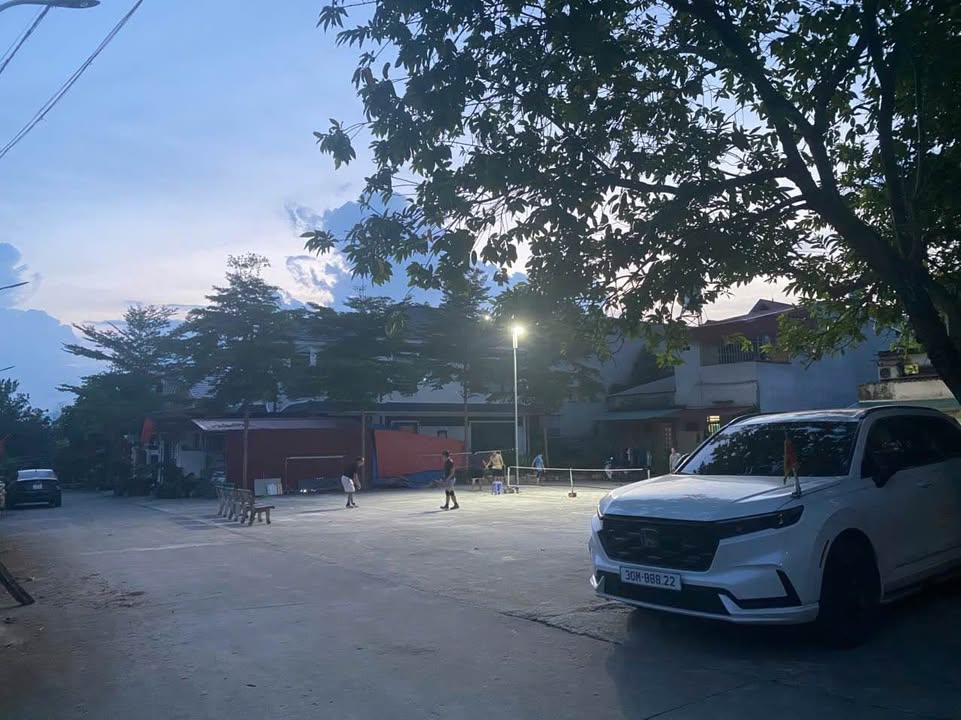 Nhà ở ngay 90m² Khu Tập thể PKKQ, Kim Sơn - Giá chỉ 2 tỷ VND!