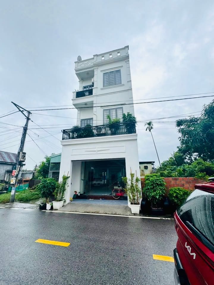 Nhà mặt đường trải nhựa Hoa Động, Thủy Nguyên 80m² giá 5 tỷ - Căn góc 2 mặt thoáng!