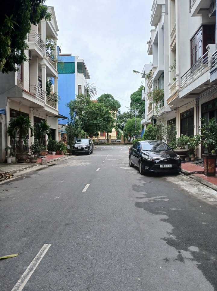 Đất mặt đường Vũ Khế Bật, Nam Định 64m² giá 3 tỷ - Vị trí đẹp, cơ hội đầu tư tuyệt vời!