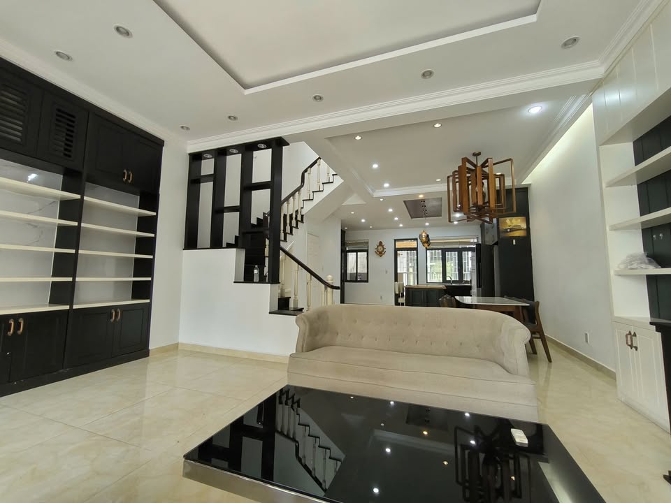 Nhà phố cho thuê tại PhoDong Village, quận 2 - 120m² Full nội thất cao cấp chỉ 22 triệu/tháng!