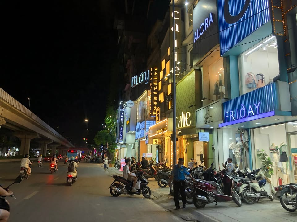 Cho thuê FrontHouse Nguyễn Trãi 30m² giá 40 triệu - Tiềm năng cho đầu tư sinh lời!