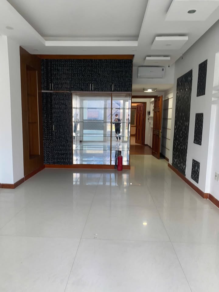 FrontHouse Đinh Bộ Lĩnh, Bình Thạnh 80m² giá 9 tỷ - Kinh doanh sinh lời ngay!