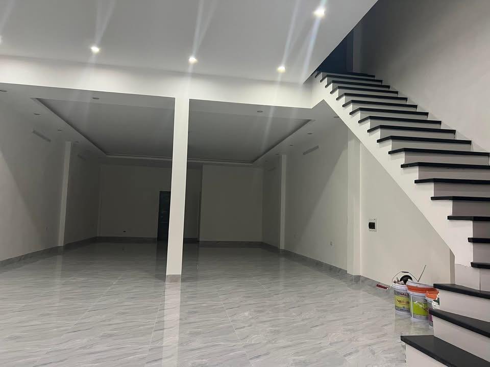 Nhà cho thuê 2 tầng đường Trần Huy Liệu, phường Tân Phong - Sẵn sàng kinh doanh hoặc ở ngay!