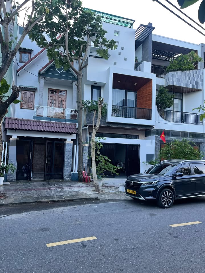 Nhà 3 tầng Hòa Xuân 100m² giá 7 tỷ - Khu VIP Đà Nẵng, sẵn sàng vào ở!