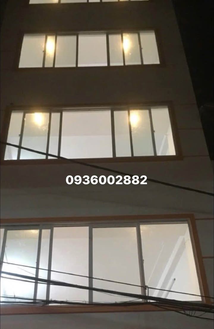 Nhà 6 tầng mặt tiền 5m tại Bưởi, Tây Hồ 33m² giá 13 tỷ - Sẵn sàng vào ở!