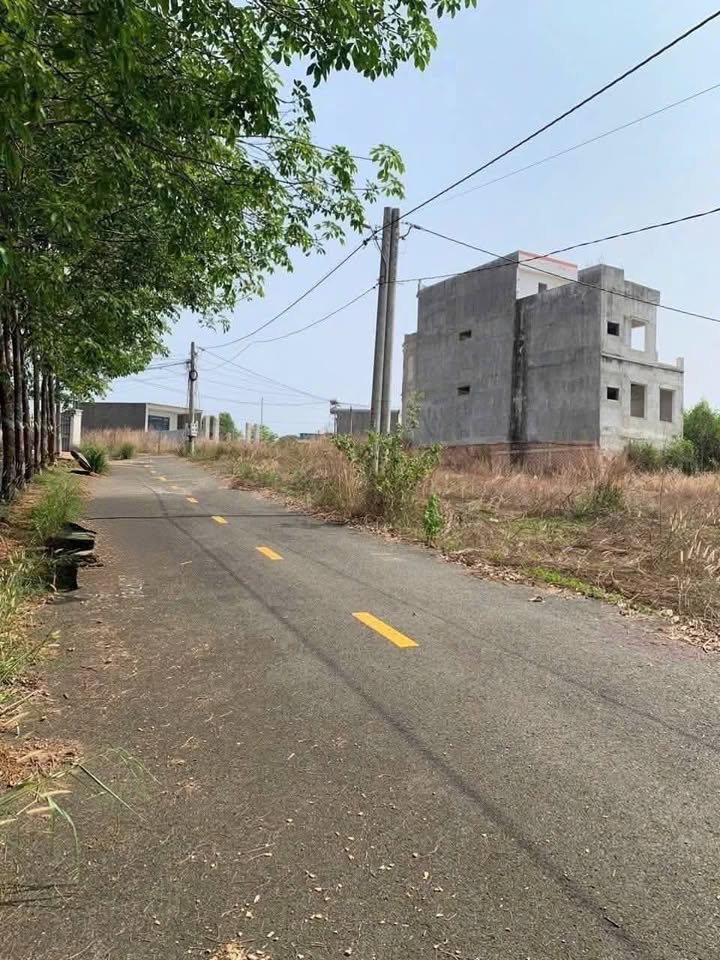 Đất nền Tiến Thành, Đồng Xoài 1500m² giá 500 triệu - Cơ hội vàng đầu tư!