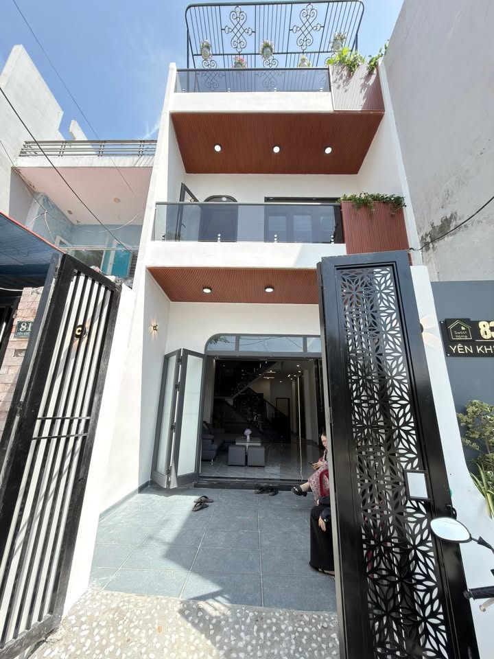 Nhà mặt tiền 3 tầng Yên Khê 2, Đà Nẵng 88m² giá 7.95 tỷ - Thiết kế luxury sang trọng!