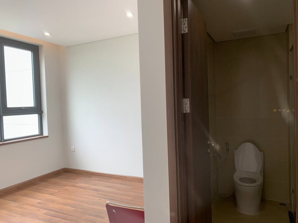 Căn hộ 2PN N03 T6 Ngoại Giao Đoàn 74m² giá 8 tỷ - Sẵn sàng vào ở ngay!