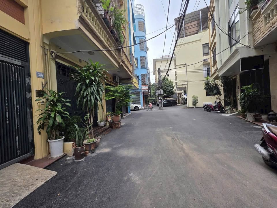 FrontHouse Hoàng Cầu, Đống Đa 60m² giá 30 tỷ - Kinh doanh đỉnh cao!