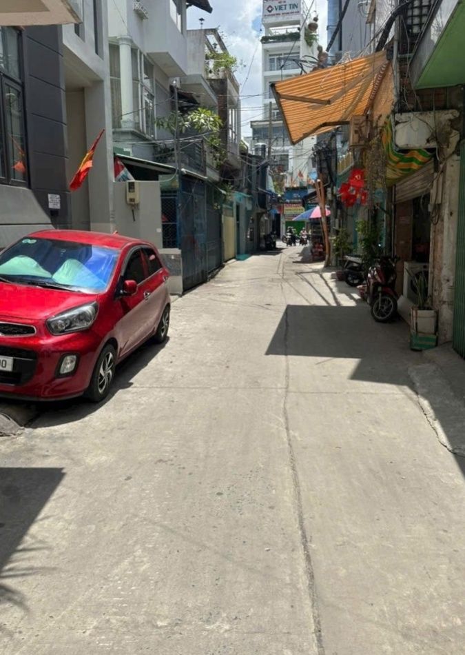 Nhà mới đẹp tại Cách Mạng Tháng 8, Quận 10, 69m² giá chỉ 9 tỷ - Cơ hội vàng cho đầu tư!