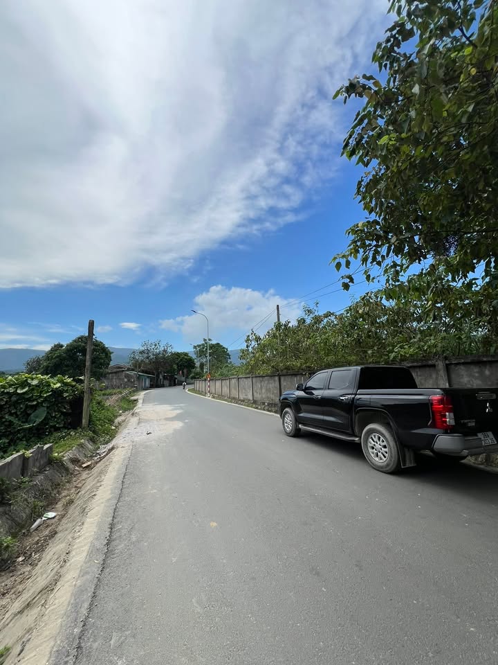 Đất thổ cư 114m² tại Nhuận Trạch, Lương Sơn - Giá chỉ 2 tỷ VND!