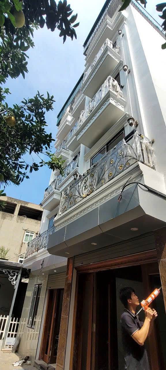 Nhà phố Yên Lộ, Hà Đông 33m² giá 7.4 tỷ - Ô tô ngủ trong nhà, thang máy hiện đại!