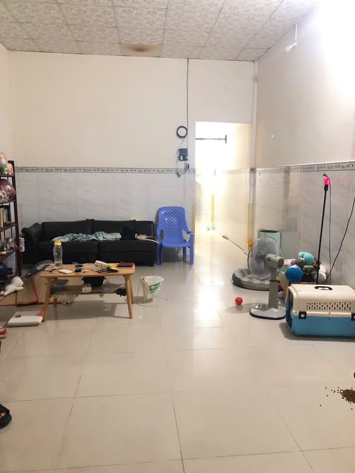 Nhà nguyên căn Phước Long A, Q9 84m² giá 7.5 triệu - Không gian rộng rãi, thoáng mát!