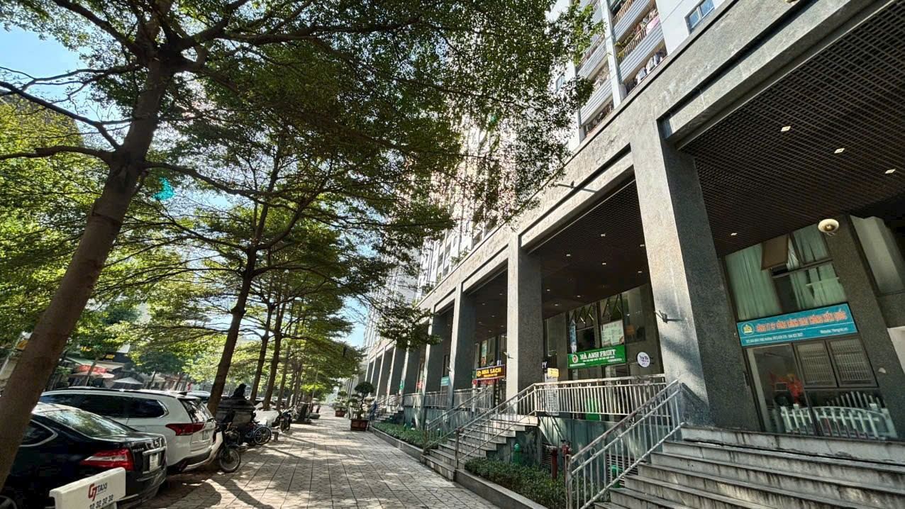 Chung cư Victory An Khánh 304m² giá 12 tỷ - Penthouse lô góc sang trọng!