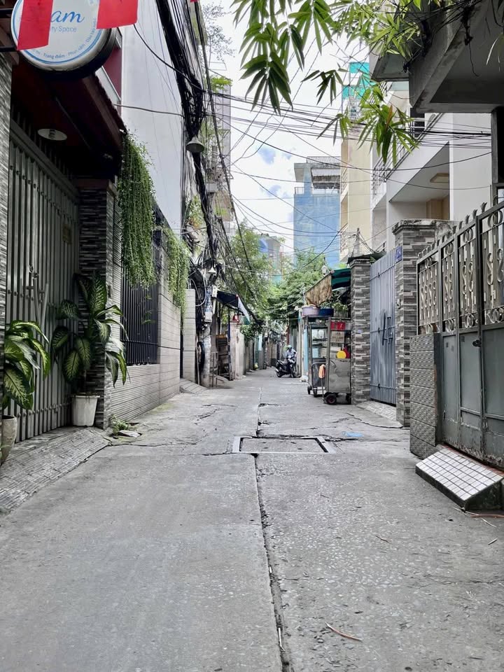 Nhà bán Quận 3, Hẻm xe hơi đường Pasteur 37m² chỉ 7.5 tỷ - Vị trí đắc địa, kinh doanh tốt!