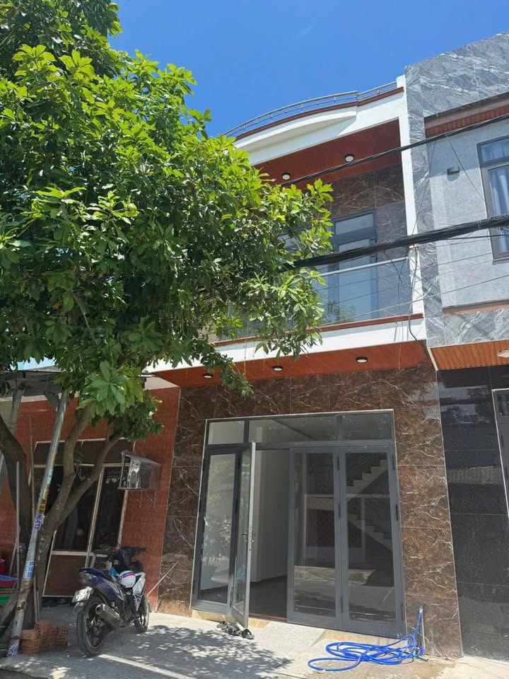 Nhà 2 Tầng Hòa Minh, Đà Nẵng 72m² giá 6 tỷ - Đối diện biển chỉ vài bước!