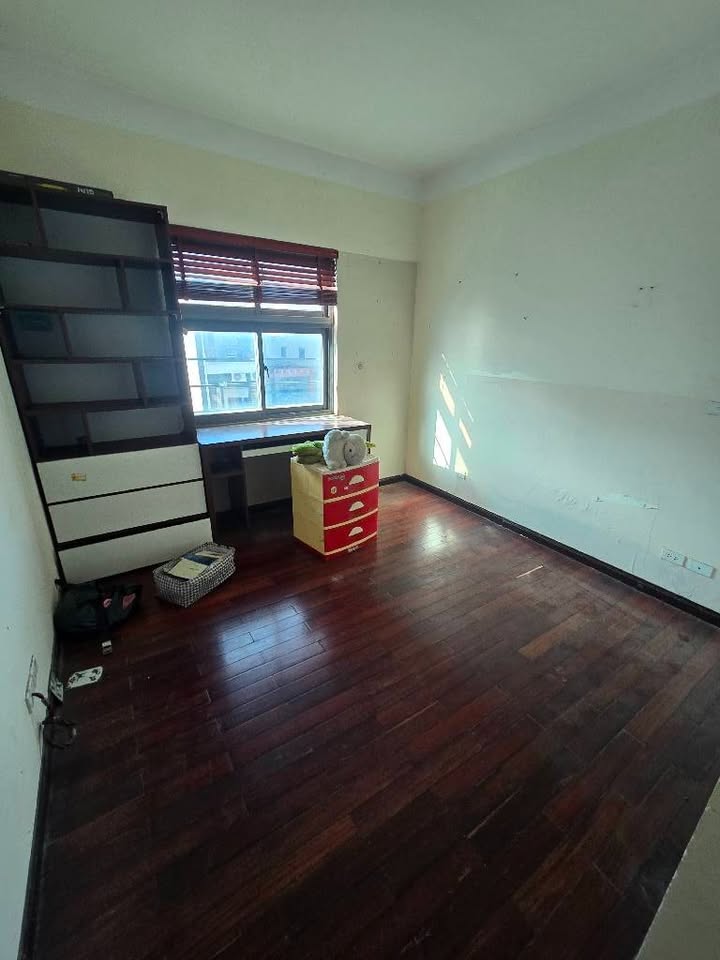 Căn hộ KĐT Mới Văn Khê 166m² giá 9 tỷ - Lô góc, ánh sáng tự nhiên tràn ngập!