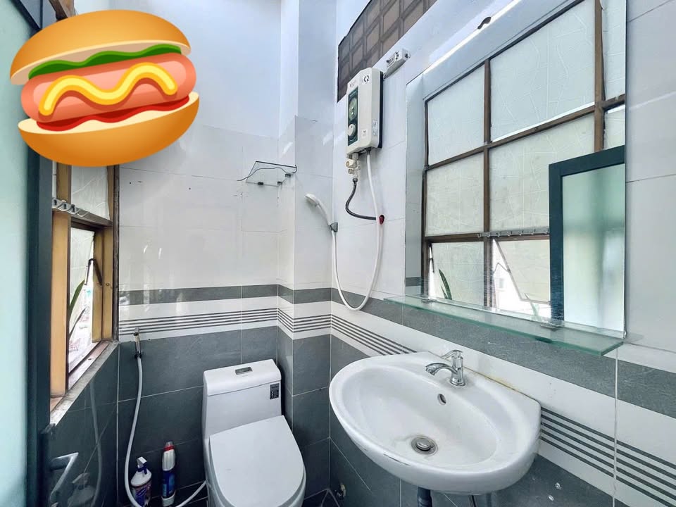 Sang nhượng nhà CHDV đường Trần Nhân Tôn, quận 10, 108m² - Lợi nhuận cao, đầu tư sinh lời!