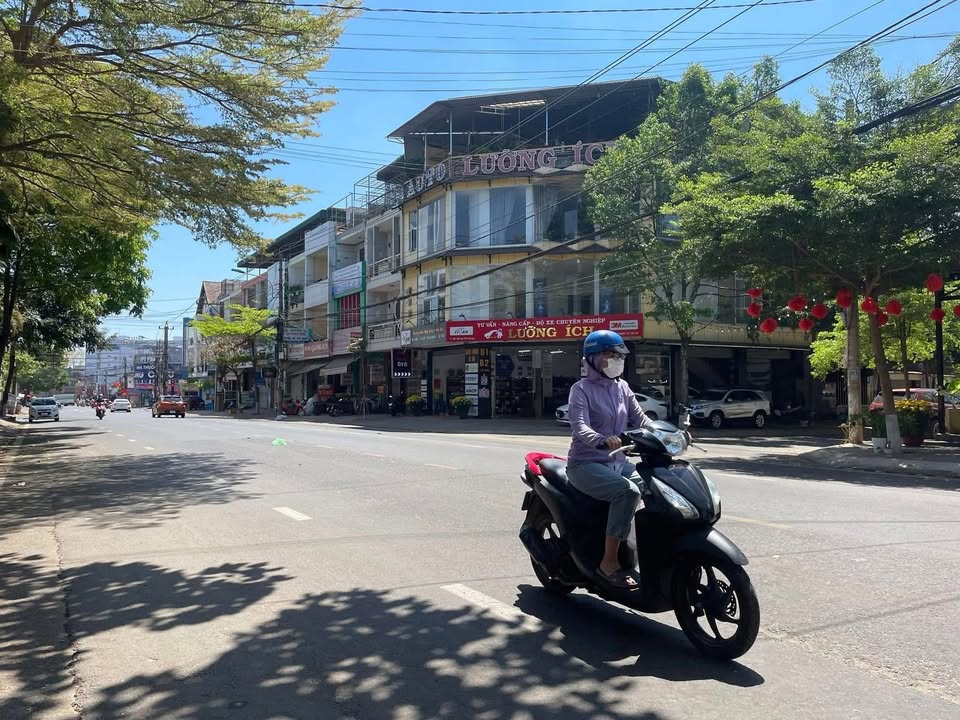 Nhà mặt tiền kinh doanh Tân An 120m² giá 20 triệu - Vị trí đắc địa sầm uất!