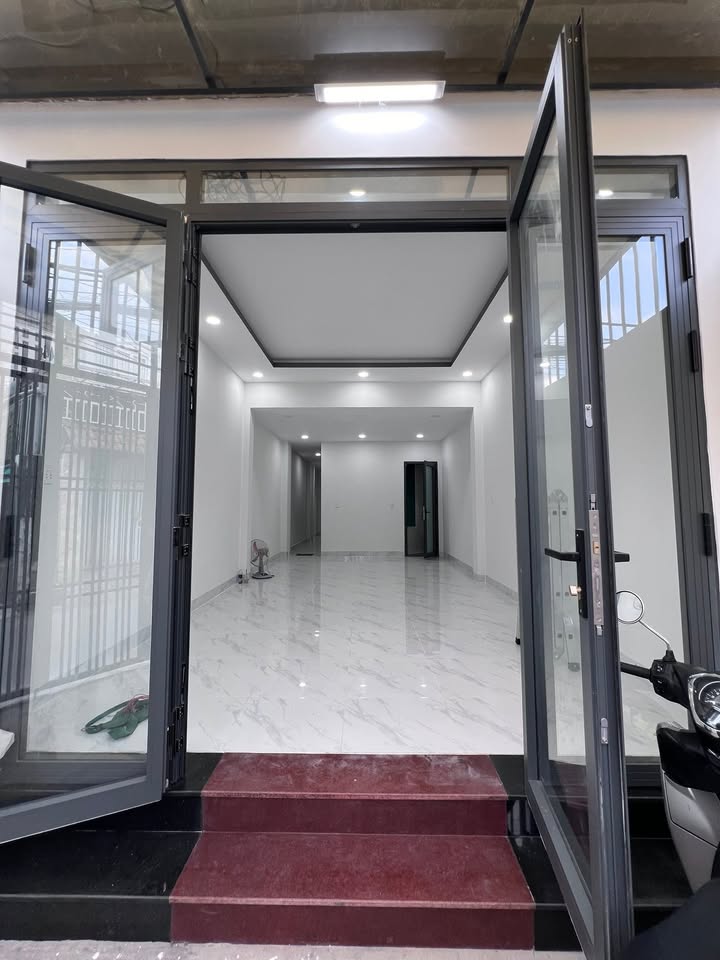 Nhà nguyên căn cho thuê đường 128, Phước Long A, Thủ Đức - Nhà đẹp, thoáng mát, vào ở ngay!