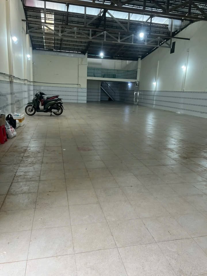 Cho thuê kho xưởng 300m² đường số 10, Bình Hưng Hoà B - Giá chỉ 25 triệu/tháng!