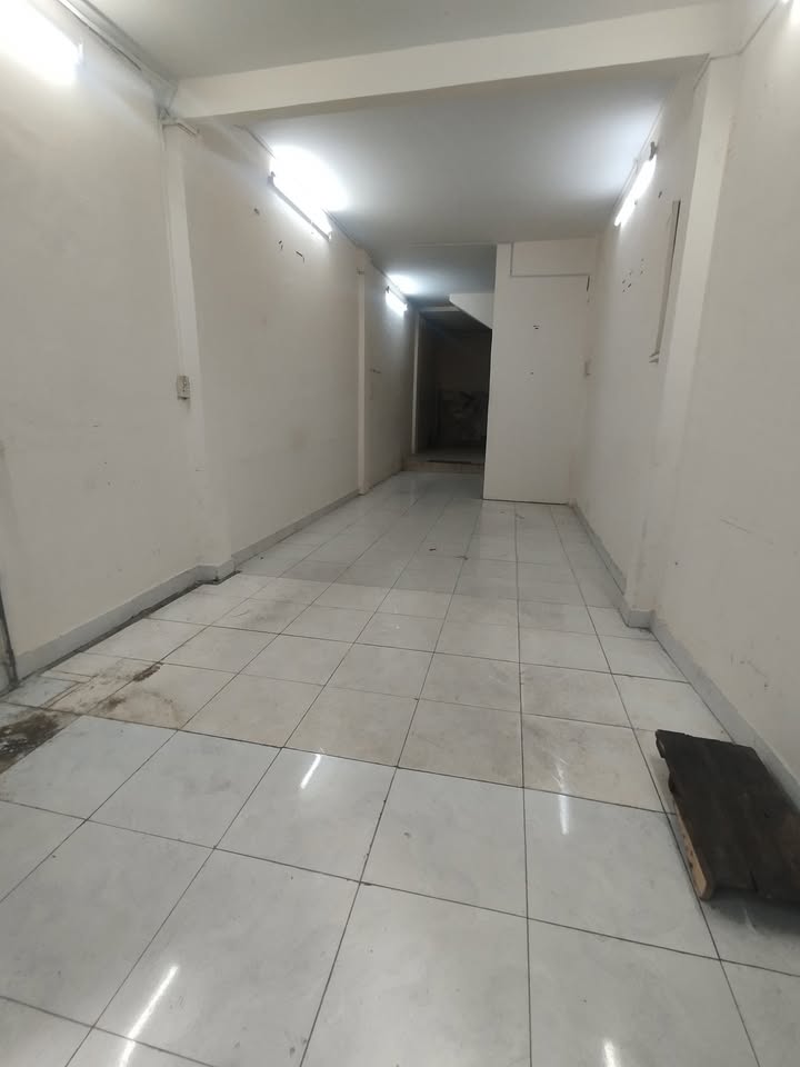 Nhà mặt tiền đường Nguyễn Đình Chiểu, Quận 3 - 39m² giá 15 triệu - Thích hợp kinh doanh đa ngành nghề!