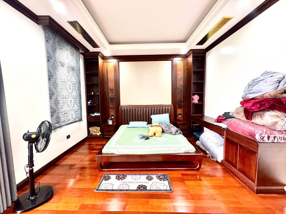 Nhà gỗ hiện đại 5.5 tầng tại Đông Hương 85m² giá 11 tỷ - Sẵn sàng sở hữu ngay!