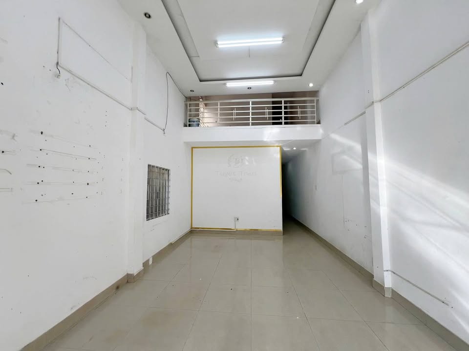 Nhà nguyên căn mặt tiền Phạm Ngũ Lão, Buôn Ma Thuột - Giá chỉ 7 triệu/tháng - Kinh doanh thuận lợi!