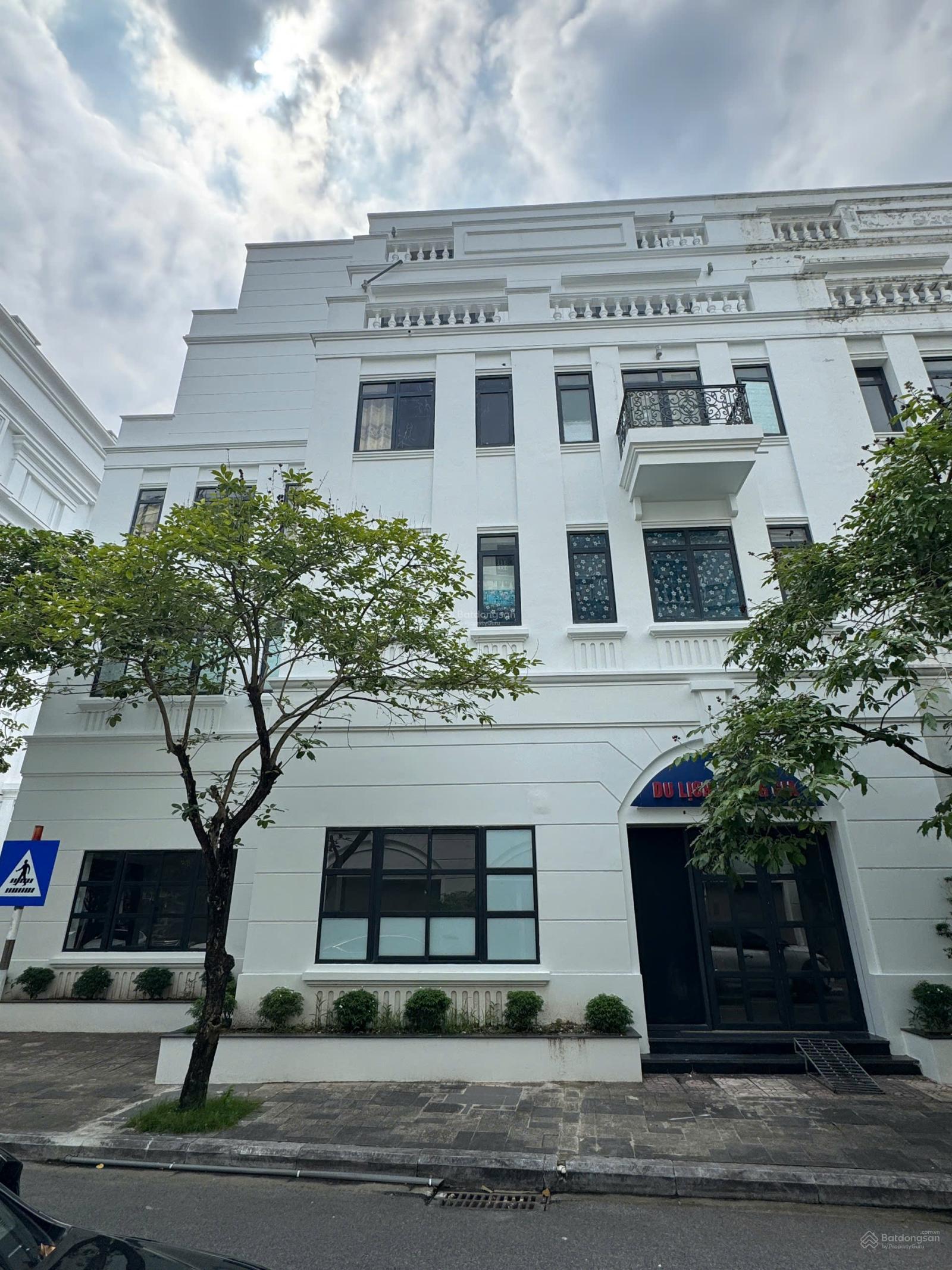 Nhà lô góc 135m² đối diện Vincom Lý Bôn - Đầu tư sinh lời tuyệt vời!