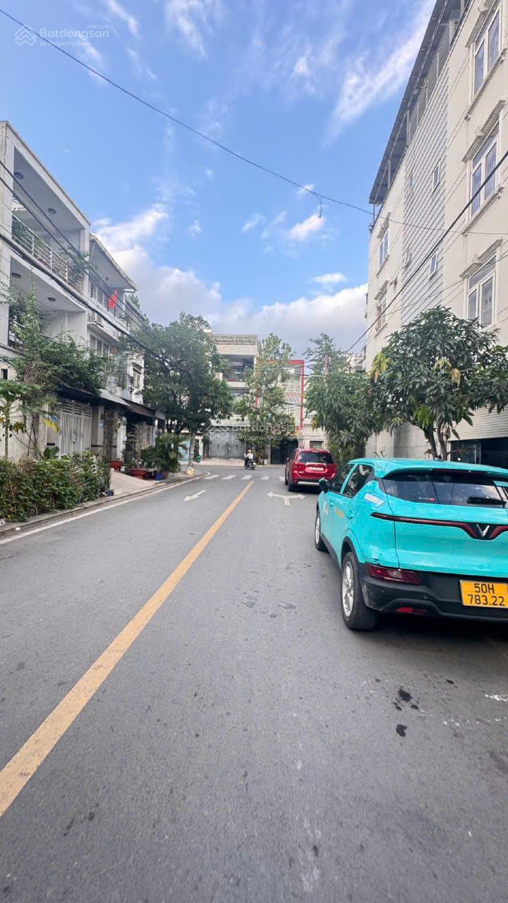 Nhà phố 66m² KDC Hồng Long giá 4.5 tỷ - Ô tô vào tận nhà!