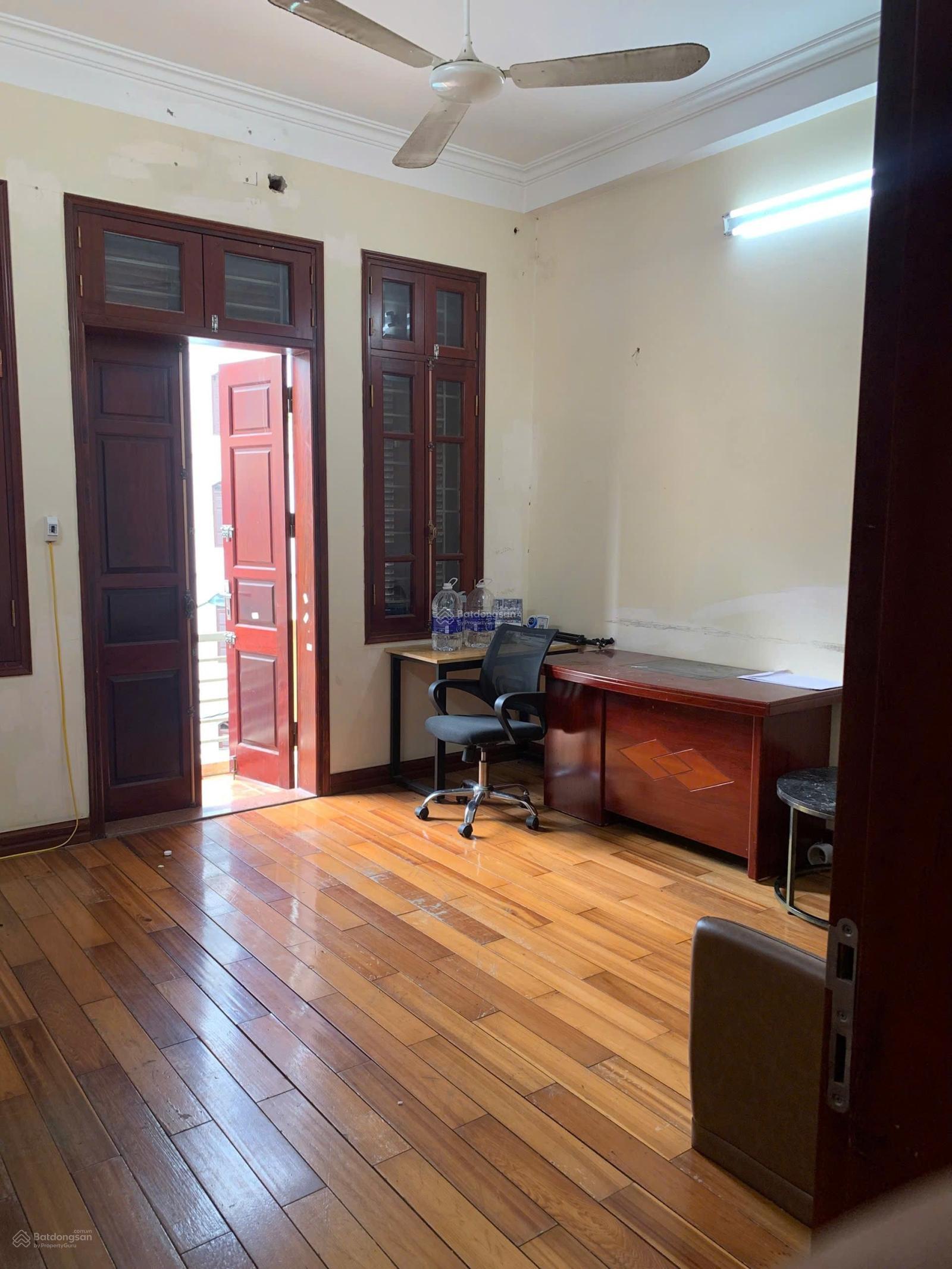 Nhà cho thuê tại Giáp Bát, Hoàng Mai 51m² - Khu vực yên tĩnh, tiện ích đầy đủ!